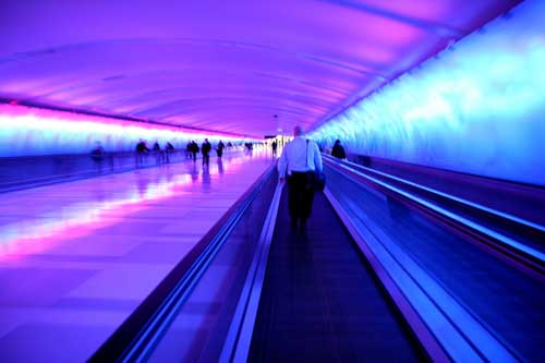 pedestrian walkway between terminal B and C in Chicago O'Hare airport